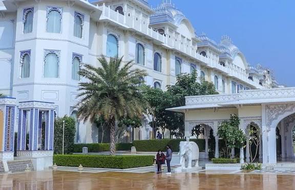 The Oberoi Hotels & Resorts